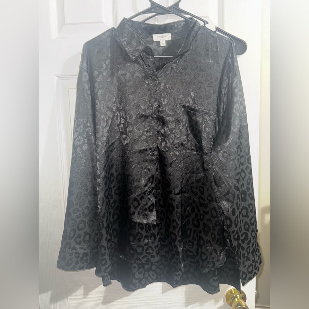 Black Leopard Print Button Down shirt - Picture 2 of 5